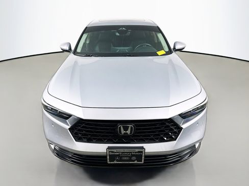 Used 2024 Honda Accord EX-L image 2