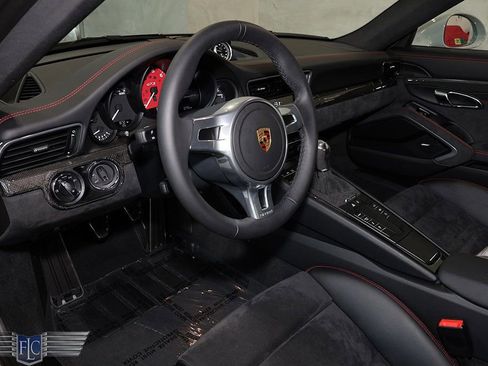 Used 2016 Porsche 911 Carrera GTS image 26