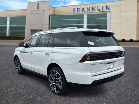 New 2026 Lincoln Navigator Reserve AWD/4WD image 5