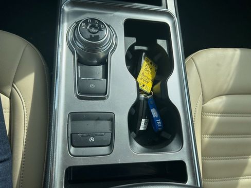 Used 2022 Ford Edge SEL w/ Convenience Package image 28