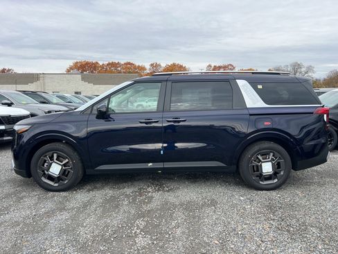 New 2026 Kia Carnival EX image 2