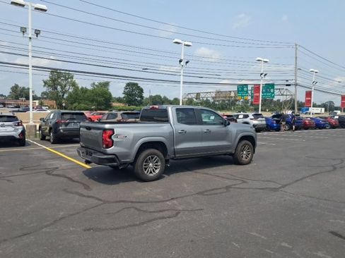 Used 2024 Chevrolet Colorado LT w/ Advanced Trailering Package AWD/4WD image 11