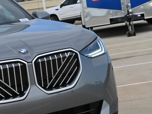 New 2026 BMW X3 xDrive30i w/ Convenience Package AWD/4WD image 7