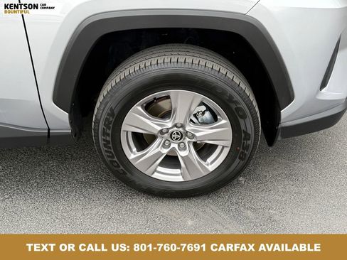 Used 2025 Toyota RAV4 XLE AWD/4WD image 15