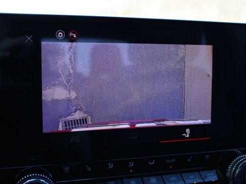 New 2026 GMC Canyon AT4 w/ AT4 Premium Package image 31