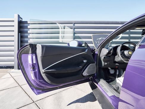 Used 2024 Ferrari Roma image 26