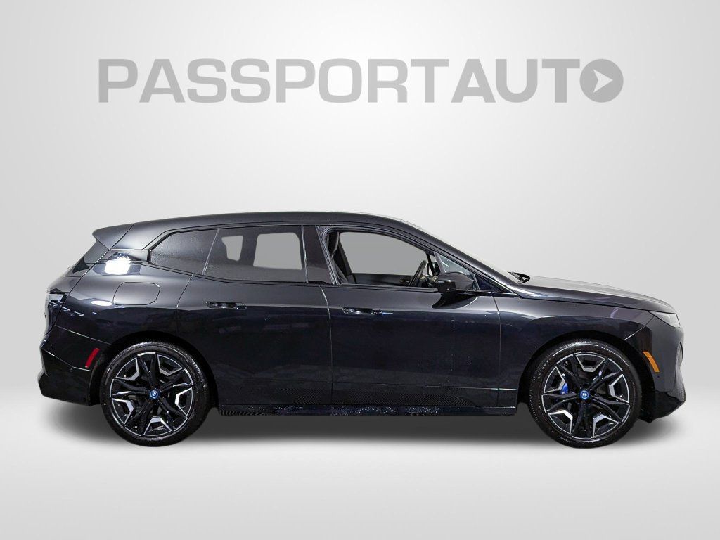 Used 2024 BMW iX M60 AWD/4WD image 8