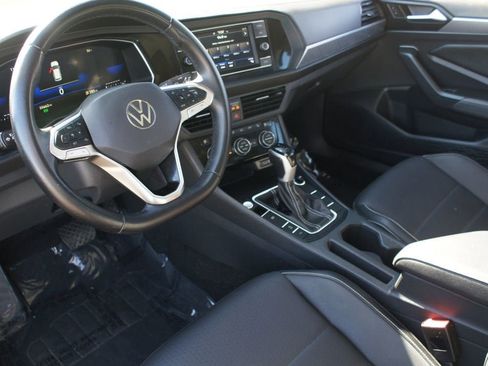 Used 2024 Volkswagen Jetta SE image 14