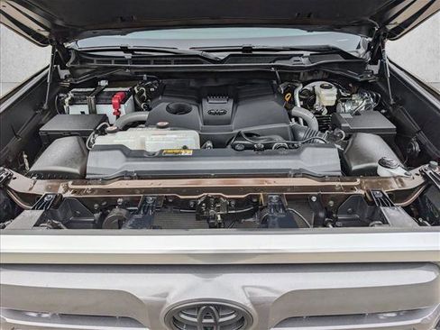 Used 2024 Toyota Tundra Limited image 20