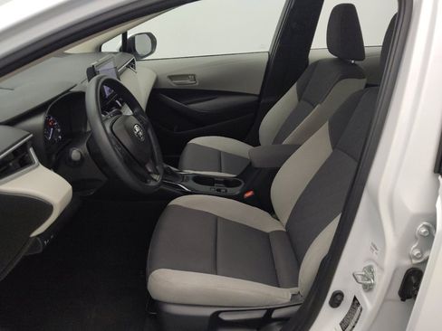 Used 2023 Toyota Corolla LE image 17