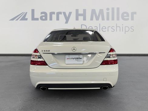 Used 2008 Mercedes-Benz S 550 image 4