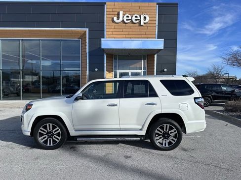 Used 2023 Toyota 4Runner Limited image 9