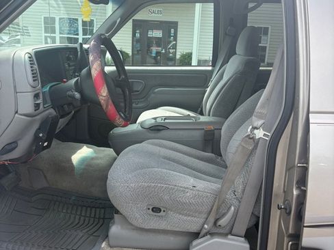 Used 2000 GMC Sierra 3500 2WD Crew Cab w/ SLE Marketing Option Pkg 3 image 9