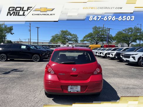 Used 2011 Nissan Versa 1.8 S FWD image 8