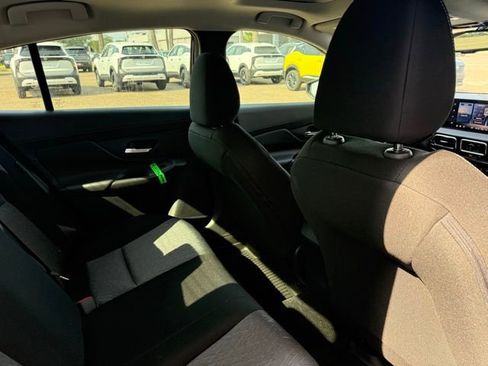 New 2026 Nissan Sentra SV w/ SV Convenience Package FWD image 23