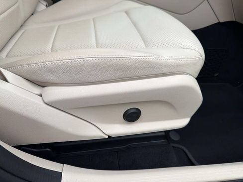 Used 2019 Mercedes-Benz GLC 300 image 11