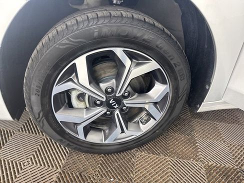 Used 2019 Kia Forte LXS image 30