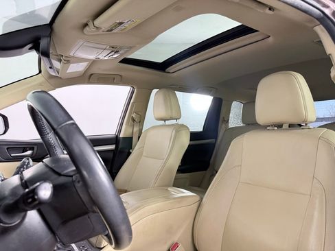 Used 2019 Toyota Highlander XLE image 13