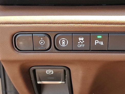 Certified 2023 Acura MDX SH-AWD w/ Technology Package image 26