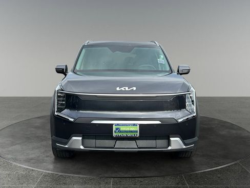 Used 2024 Kia EV9 Wind AWD/4WD image 3