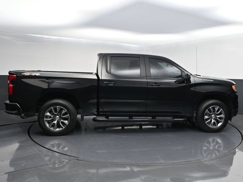 Used 2025 Chevrolet Silverado 1500 RST w/ LPO, Liner Protection Package AWD/4WD image 8