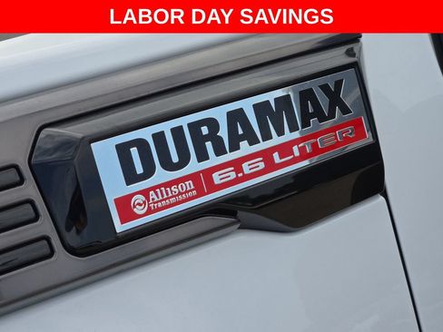 Used 2024 GMC Sierra 2500 AT4 w/ AT4 Premium Plus Package AWD/4WD image 7