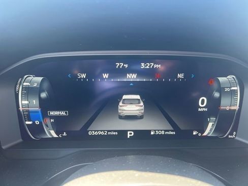 Used 2023 Mitsubishi Outlander SEL FWD image 38