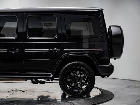 Used 2025 Mercedes-Benz G 63 AMG 4MATIC image 9