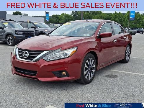 Used 2016 Nissan Altima 2.5 SV FWD image 4