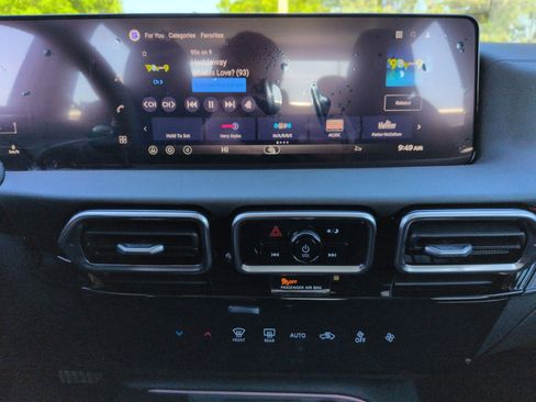 New 2026 Nissan Sentra SR w/ Floor Mat Package FWD image 22