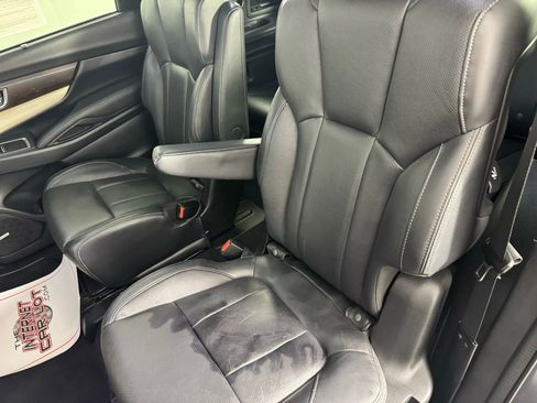 Used 2021 Subaru Ascent Touring w/ Popular Package #2A image 40