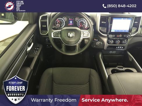 Used 2025 RAM 1500 Big Horn RWD image 13