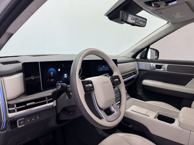 Used 2025 Hyundai Santa Fe Calligraphy FWD image 37