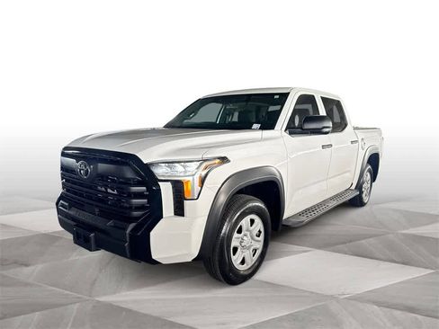 Used 2025 Toyota Tundra SR image 1