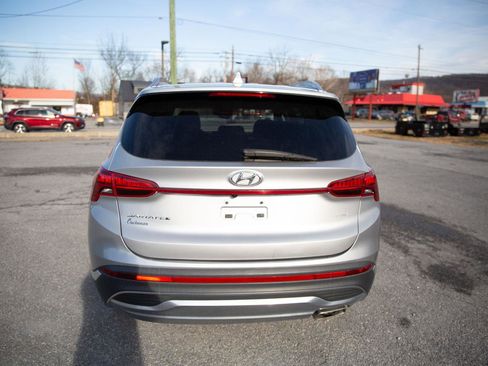 Used 2021 Hyundai Santa Fe SEL image 4