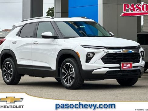 New 2026 Chevrolet TrailBlazer LT w/ Convenience Package AWD/4WD image 1