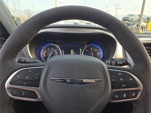 New 2026 Chrysler Pacifica Pinnacle image 36