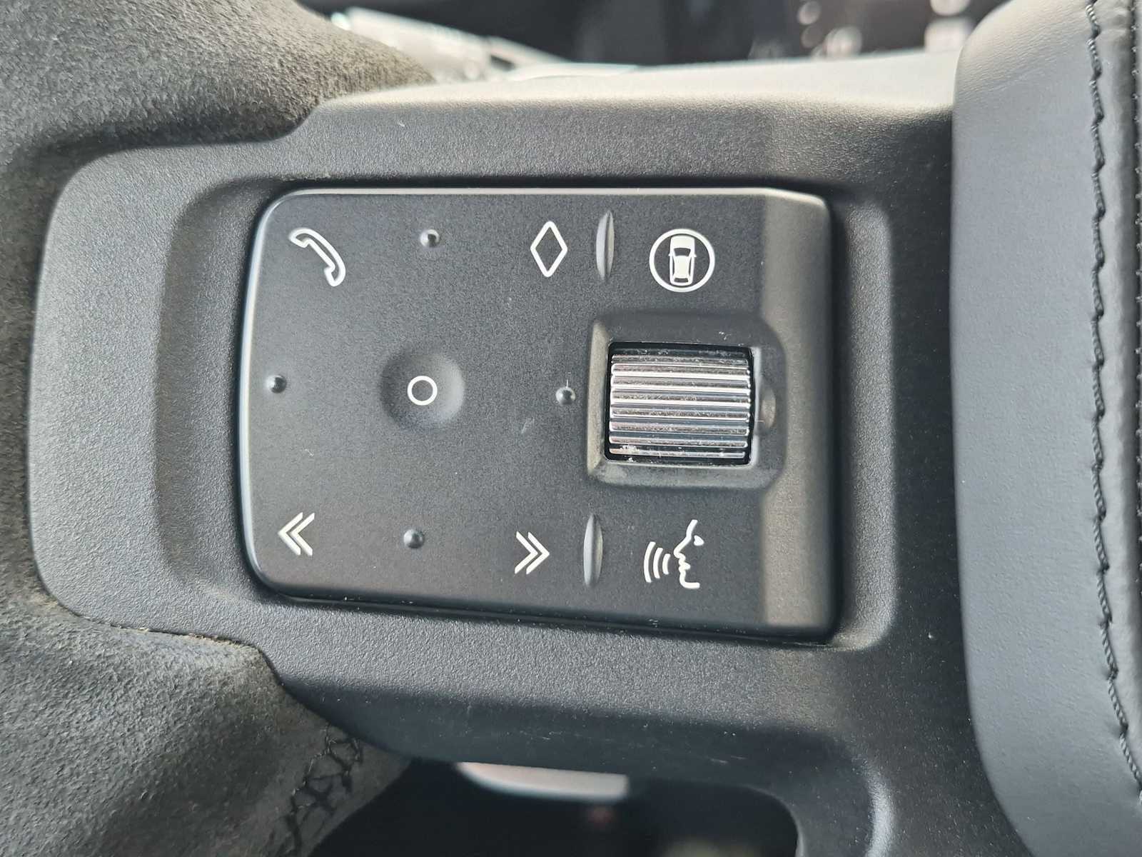 Used 2024 Land Rover Defender 110 Carpathian Edition AWD/4WD image 26