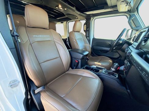 Used 2021 Jeep Wrangler Unlimited Rubicon w/ LED Lighting Group image 15