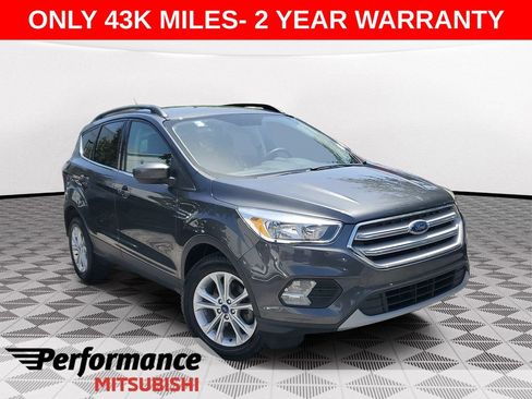 Used 2018 Ford Escape SE FWD image 1
