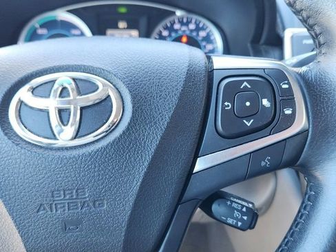 Used 2015 Toyota Camry XLE FWD image 18