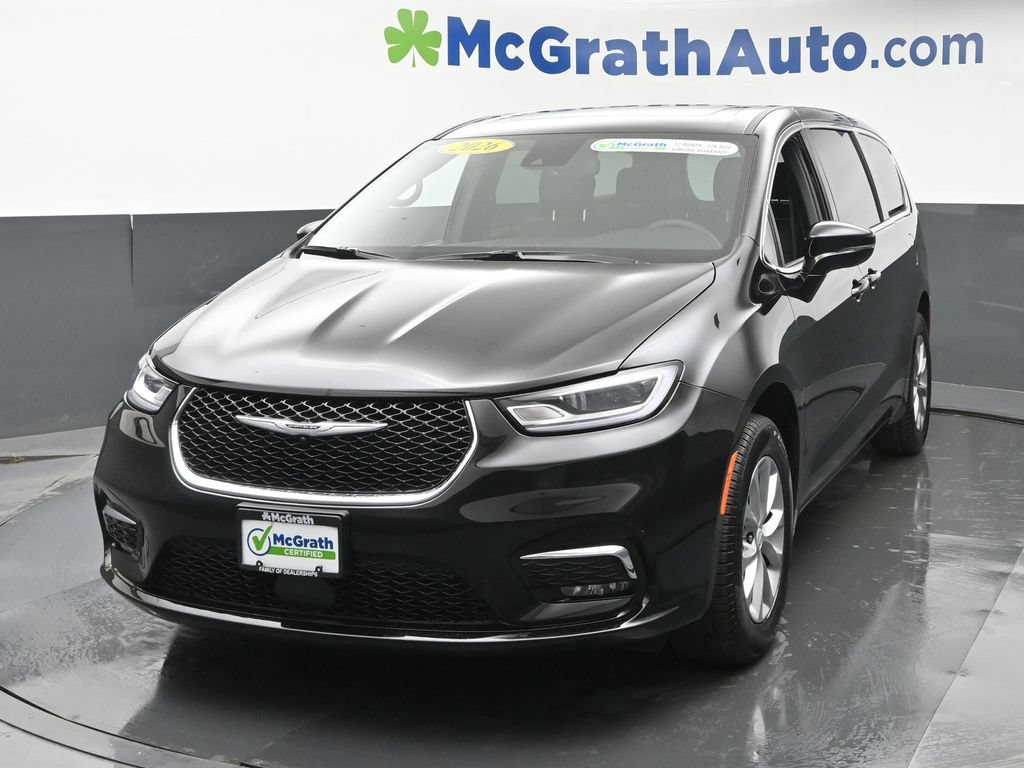 Used 2026 Chrysler Pacifica Limited AWD/4WD image 21