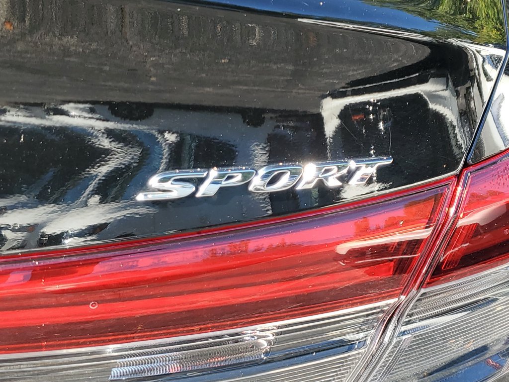 Used 2024 Honda Civic Sport image 9