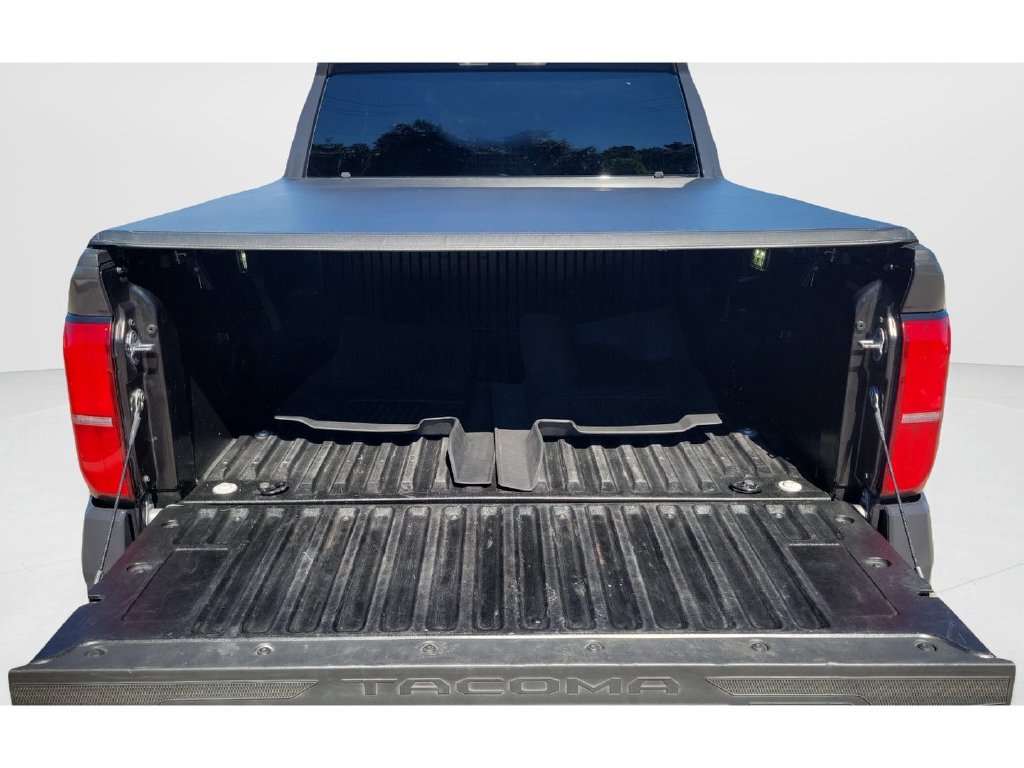 Used 2025 Toyota Tacoma SR5 RWD image 9