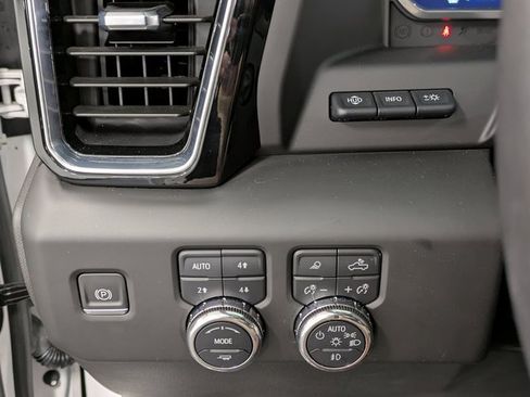 Used 2022 GMC Sierra 1500 Denali Ultimate image 20