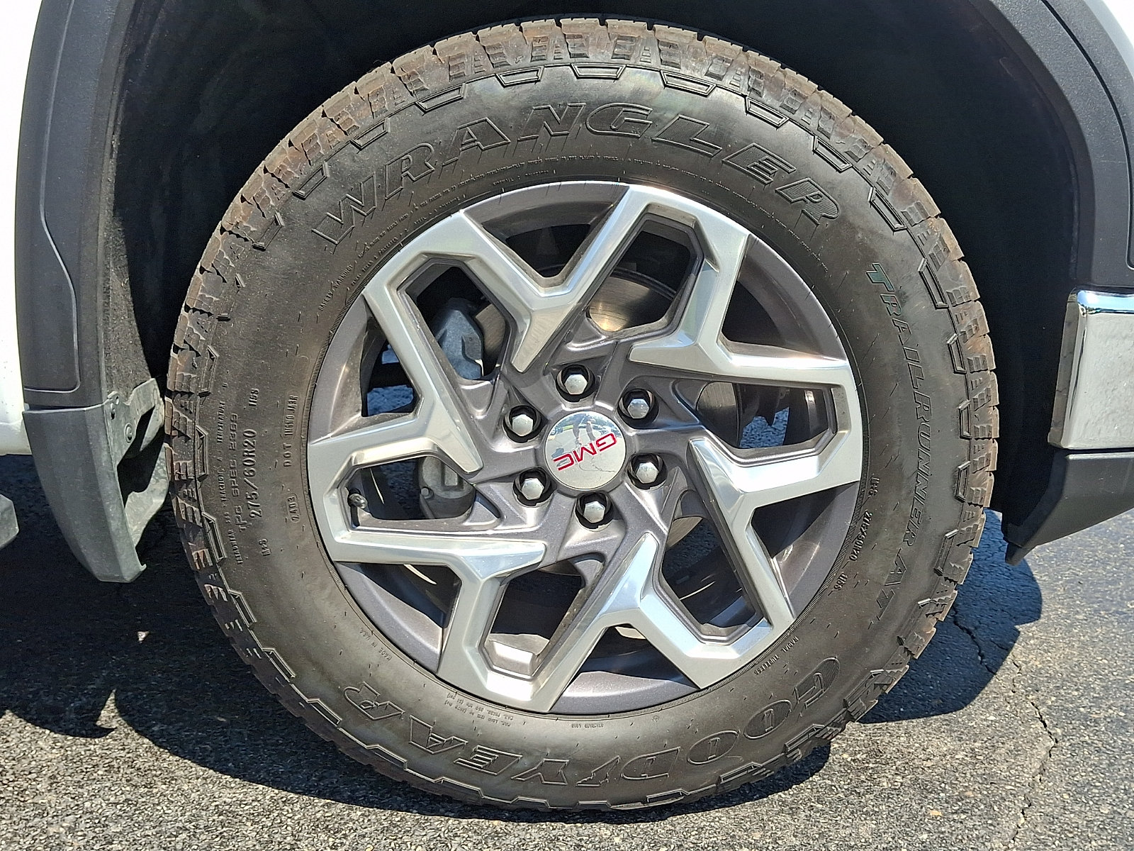 Used 2023 GMC Sierra 1500 SLT w/ SLT Premium Package AWD/4WD image 8