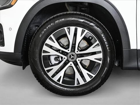 Certified 2026 Mercedes-Benz GLB 250 4MATIC image 26