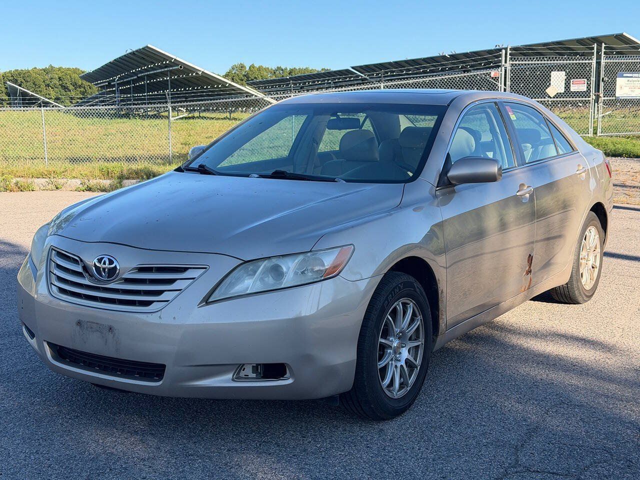 Used 2007 Toyota Camry LE FWD image 1