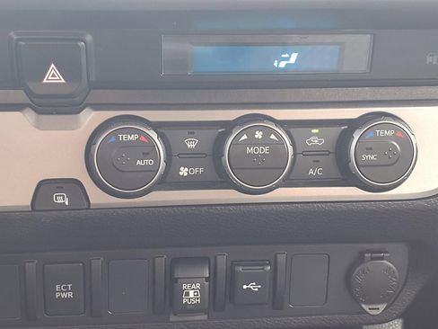 Used 2023 Toyota Tacoma SR5 RWD image 8