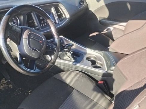 Used 2022 Dodge Challenger GT image 8